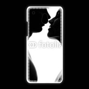 Coque HTC One Mini Couple d'amoureux en noir et blanc