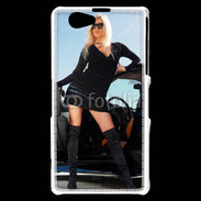 Coque Sony Xperia Z1 Compact Femme blonde sexy voiture noire