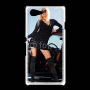 Coque Sony Xpéria E3 Femme blonde sexy voiture noire